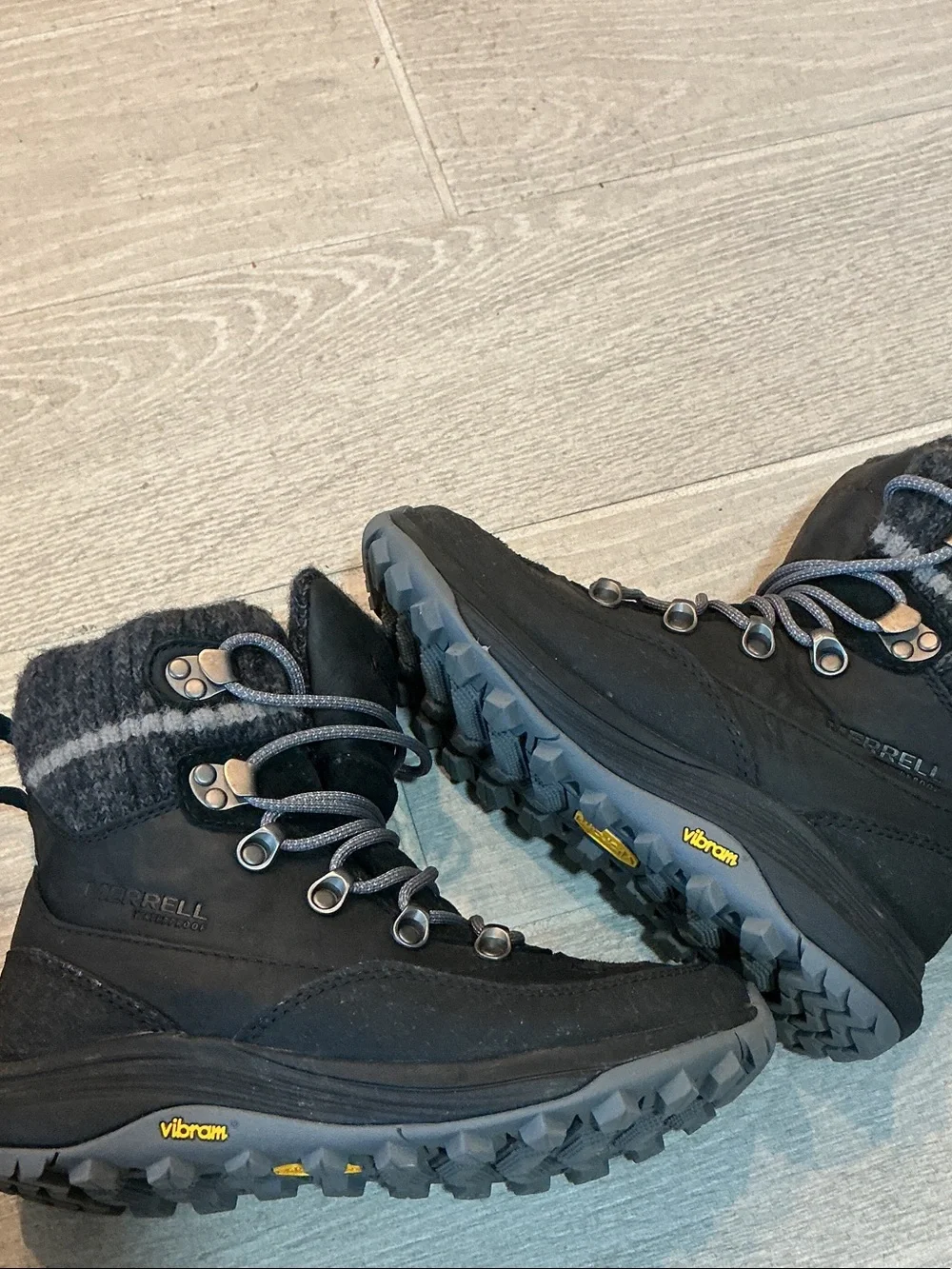 Merrell Siren 4 Thermo Women's Black Winter Waterproof Boots Sz 5 J037410 Vibram